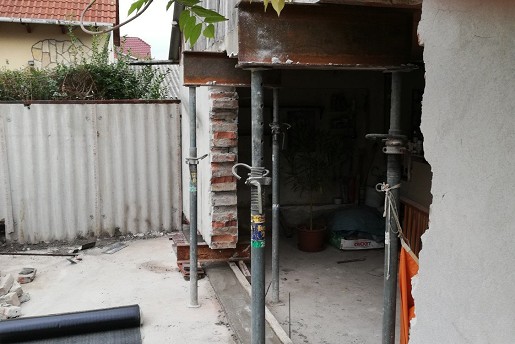 Bontás, átalakítás, falazás, vakolás, koszorú zsaluzás