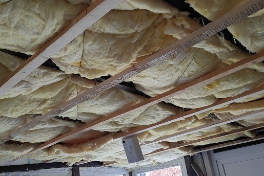 Könnyűszerkezetés épületrész bővítése