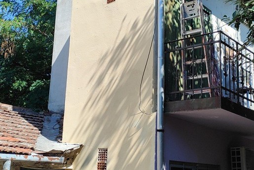 Társasház vakolat javítás